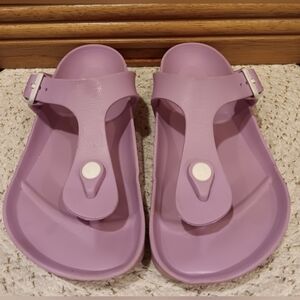 Birkenstock Gizeh Essentials Light Pink Sandals.  Sixe 36 US 5/5.5